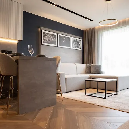R78 Luxury Apartman1